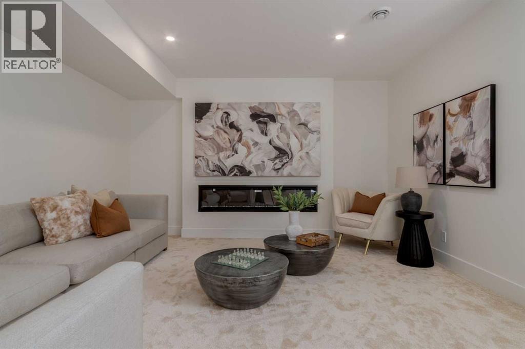 90 Treeline Gardens SW — photo 39