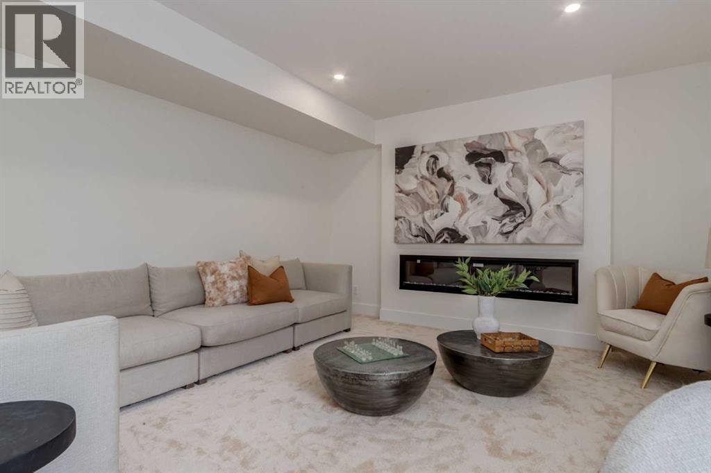 90 Treeline Gardens SW — photo 40