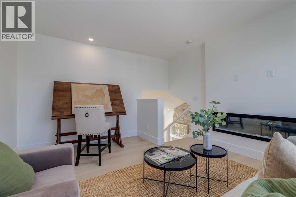 90 Treeline Gardens SW — photo 36