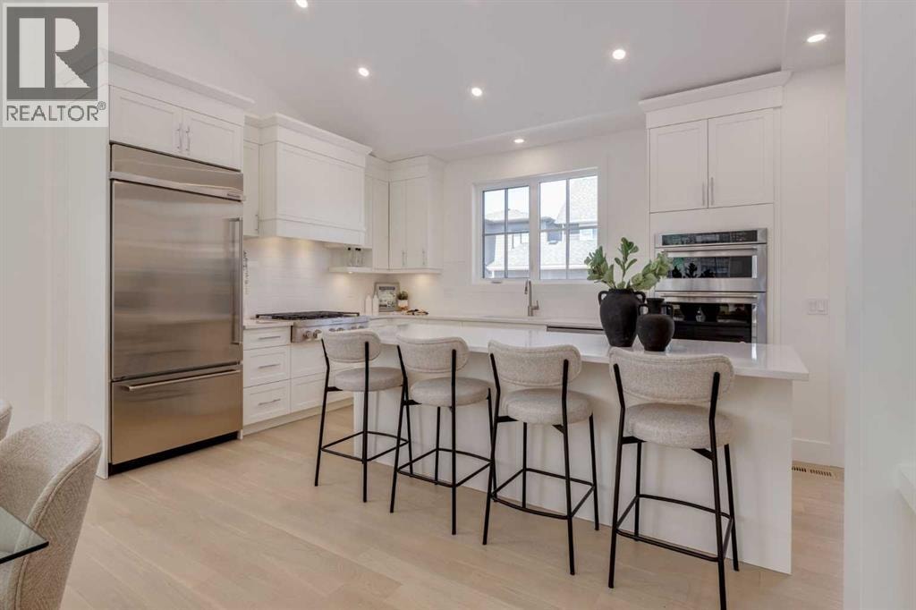 90 Treeline Gardens SW — photo 15