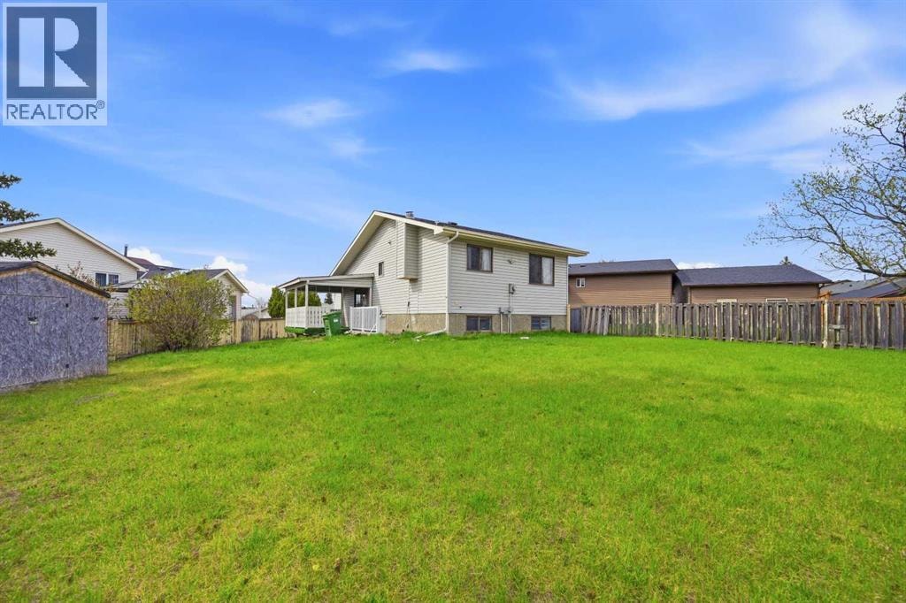 44 Castleridge Close NE — photo 33