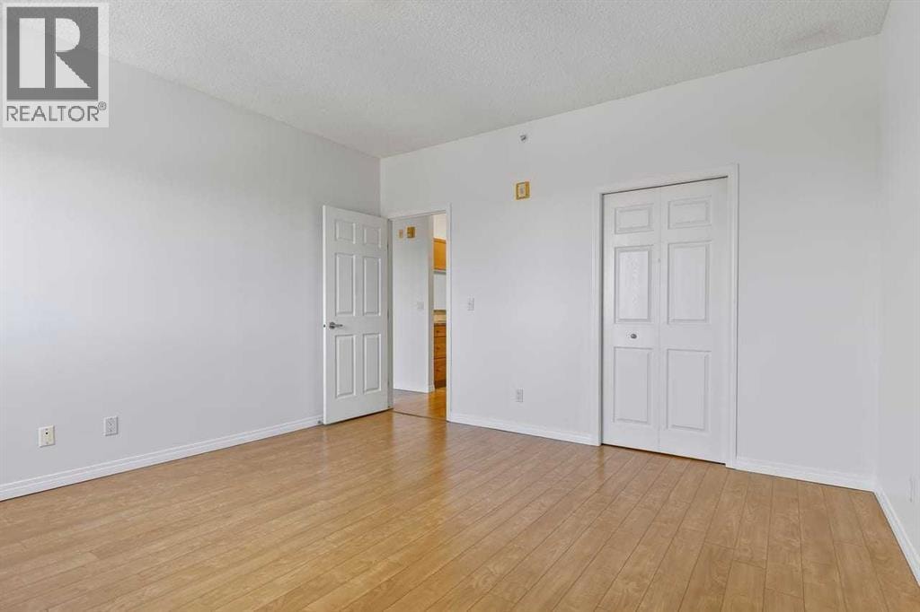 304, 2022 Canyon Meadows Drive SE — photo 19