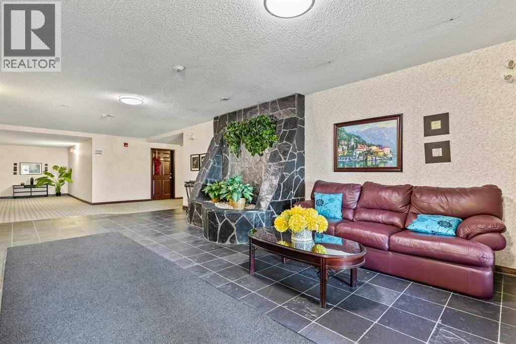 304, 2022 Canyon Meadows Drive SE — photo 31