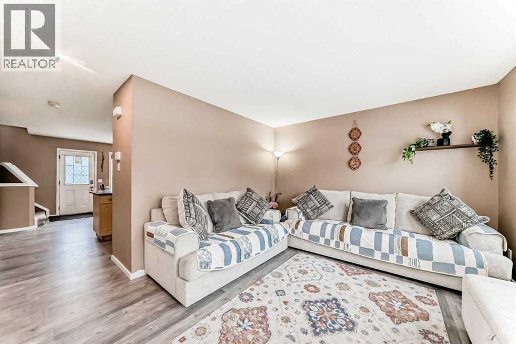32 SADDLEBROOK Place NE — photo 5