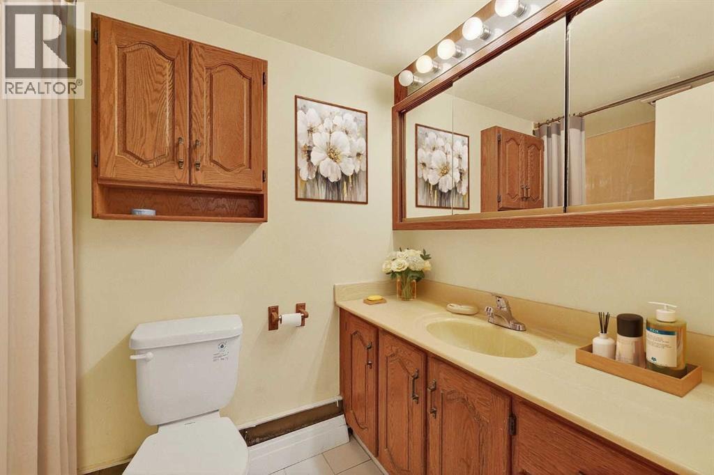 301, 508 Cedar Crescent SW — photo 18