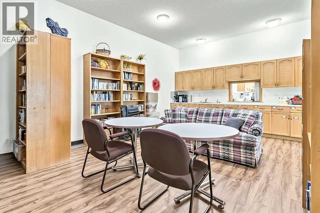 1103, 1103 Hawksbrow Point NW — photo 41