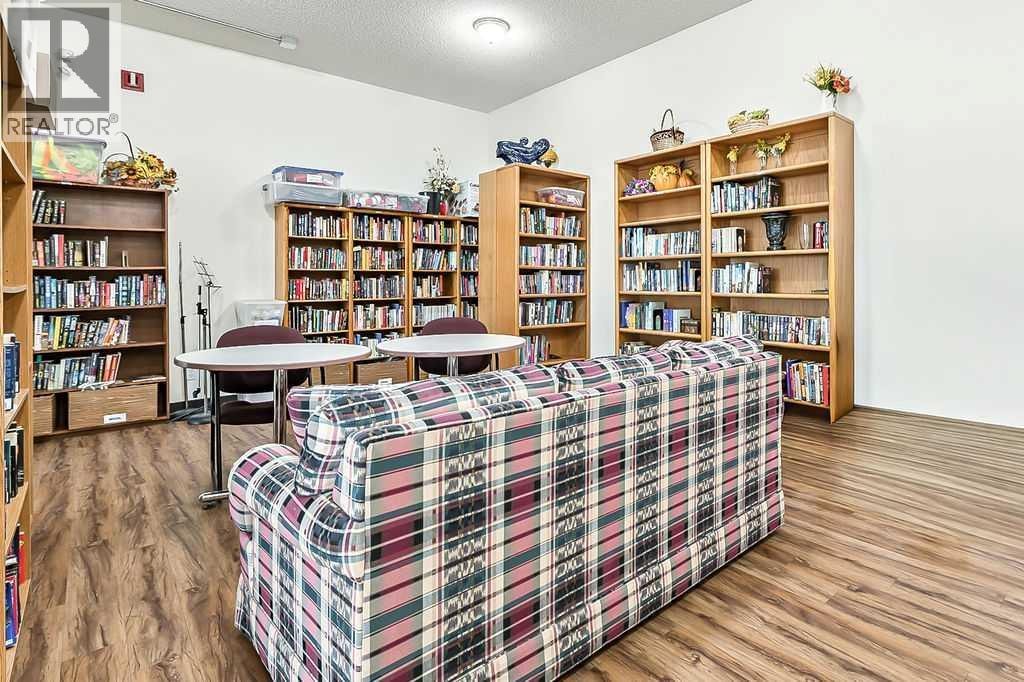 1103, 1103 Hawksbrow Point NW — photo 40