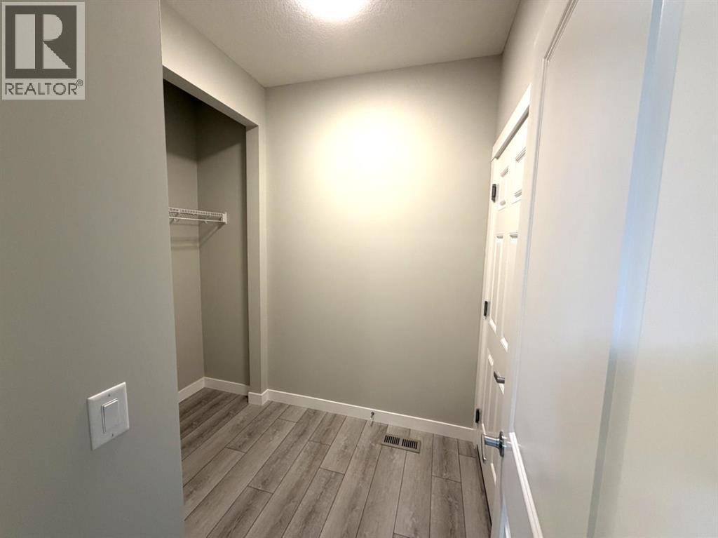 60 Ambledale Crescent — photo 26
