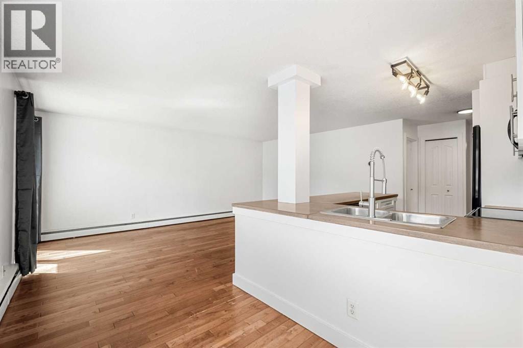 7, 2110 15 Street SW — photo 14