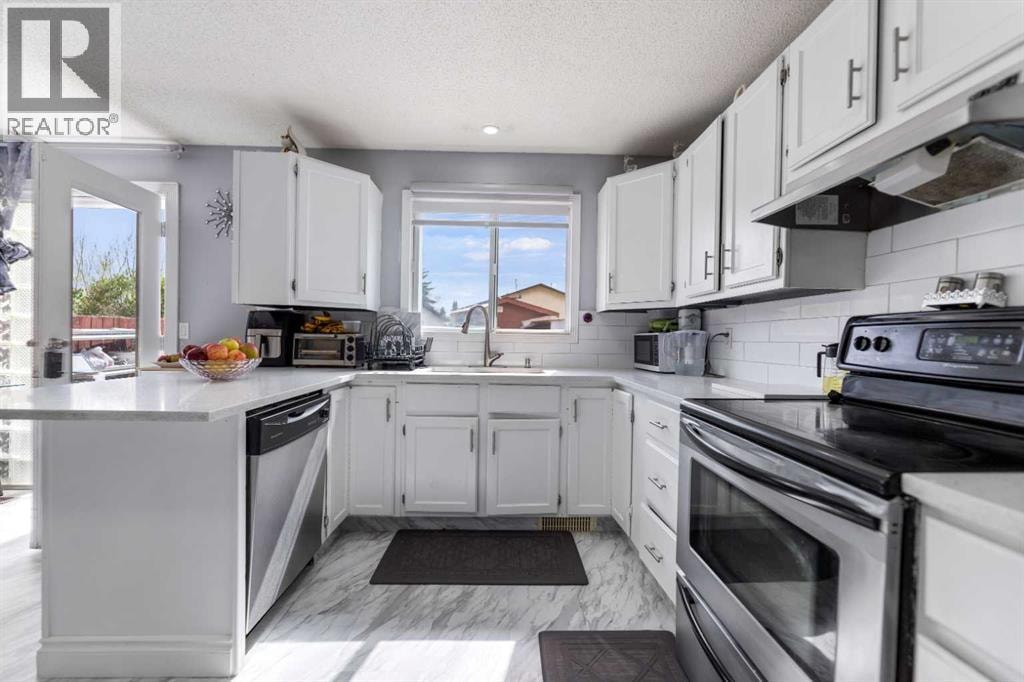 35 Templemont Drive NE — photo 11
