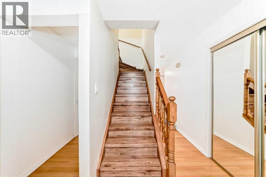 6907 6 Street SW — photo 35