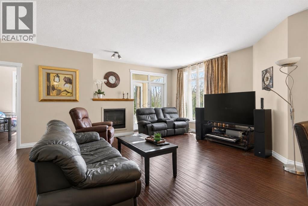 7305, 14 Hemlock Crescent SW — photo 15