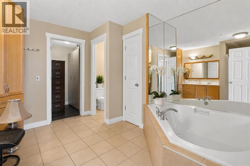 7305, 14 Hemlock Crescent SW — photo 26