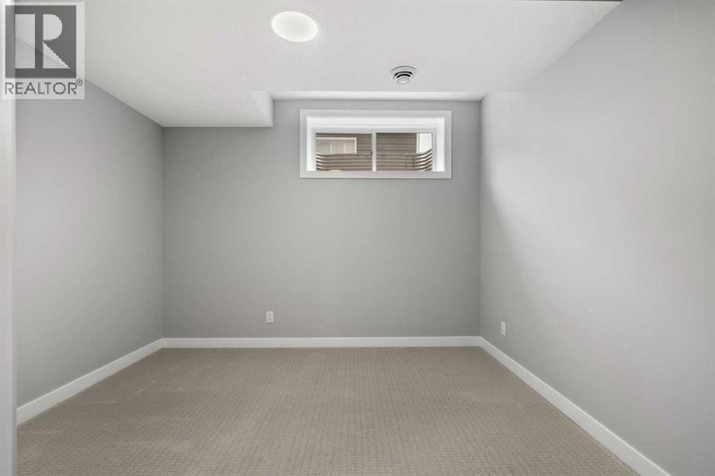 1058 Alpine Avenue SW — photo 38
