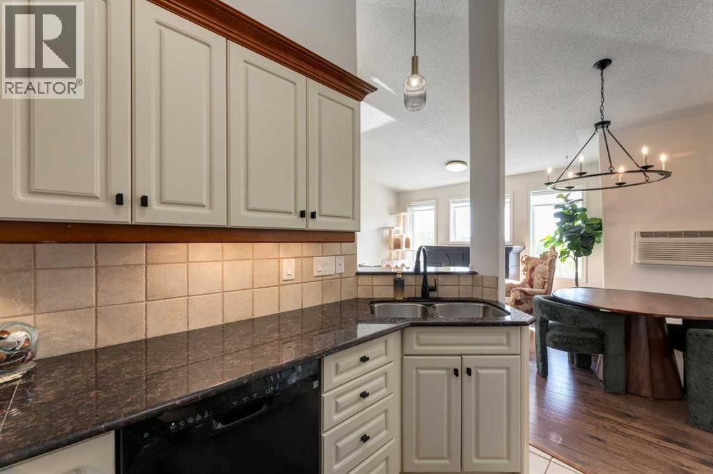 505, 2419 Erlton Road SW — photo 11