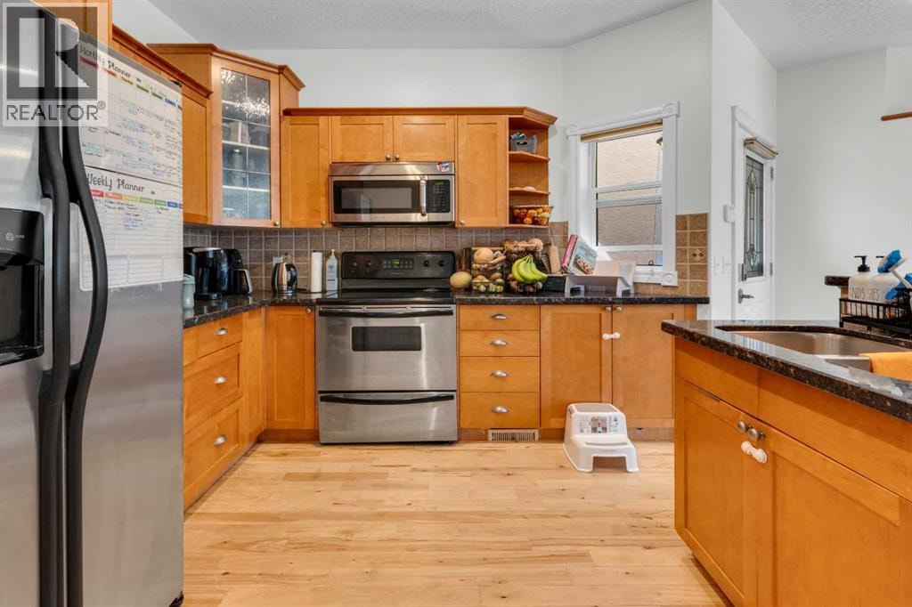 2, 3421 5 Avenue NW — photo 12