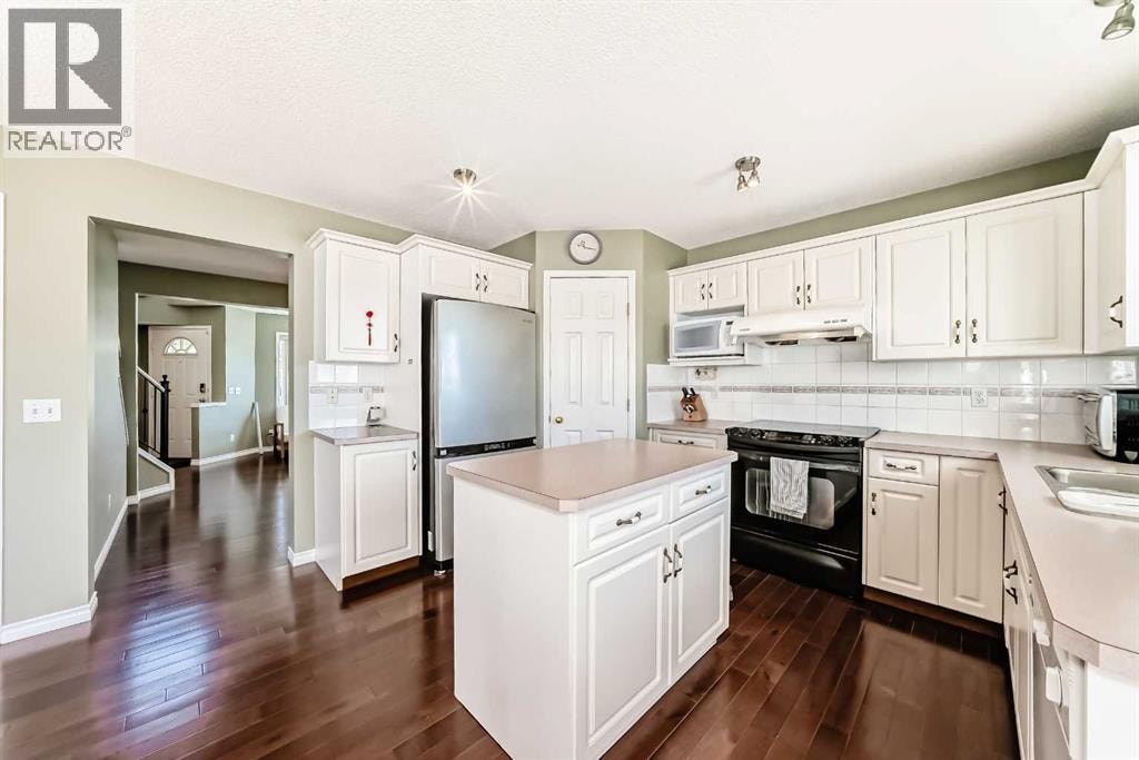 438 Bridlewood Place SW — photo 4