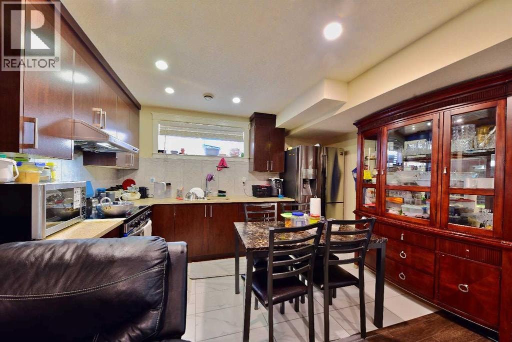 18 Redstone Manor NE — photo 30