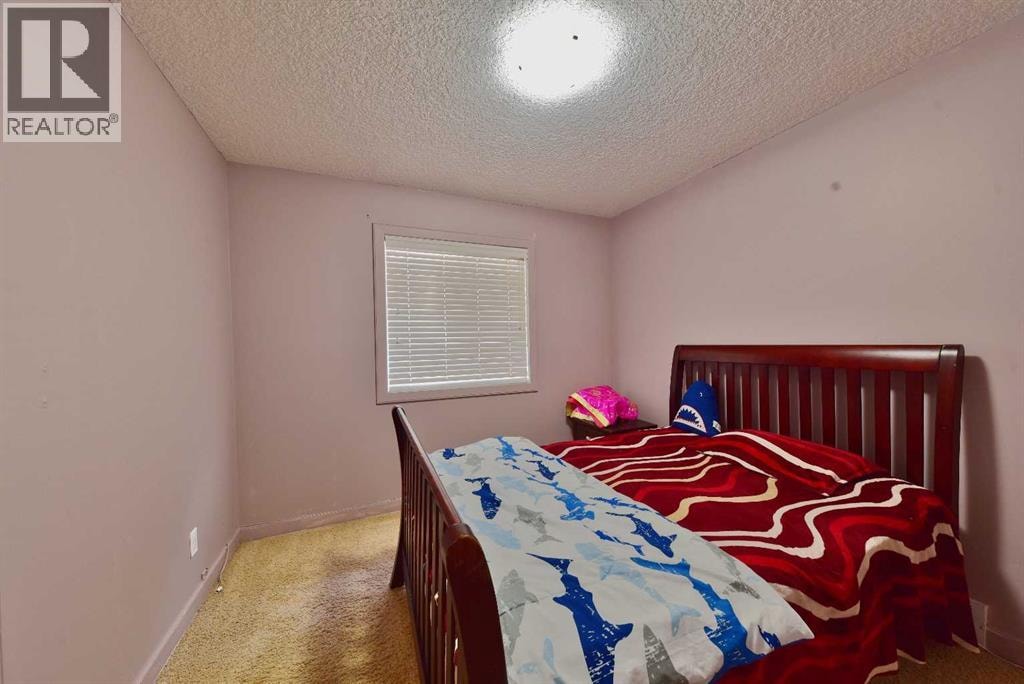 18 Redstone Manor NE — photo 27