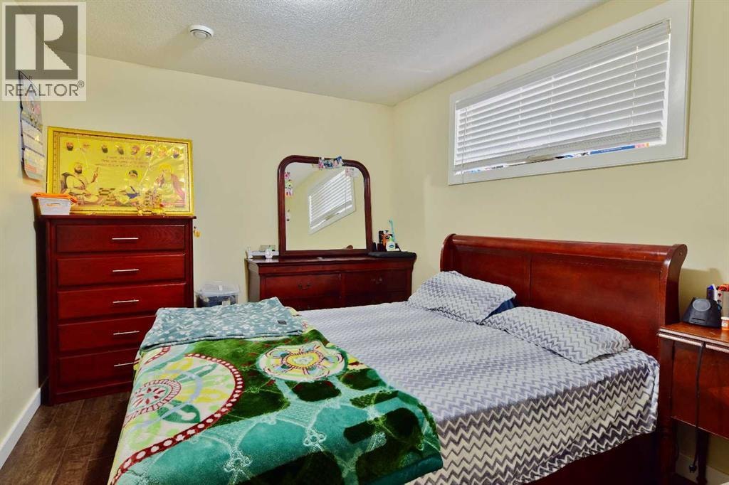 18 Redstone Manor NE — photo 34