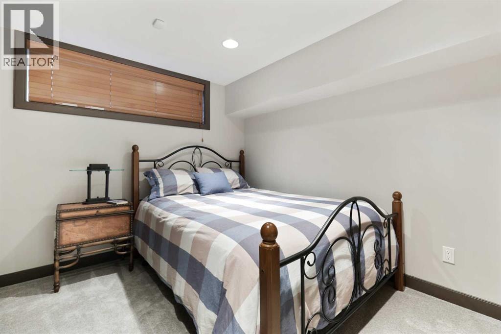 2908 7 Avenue NW — photo 38