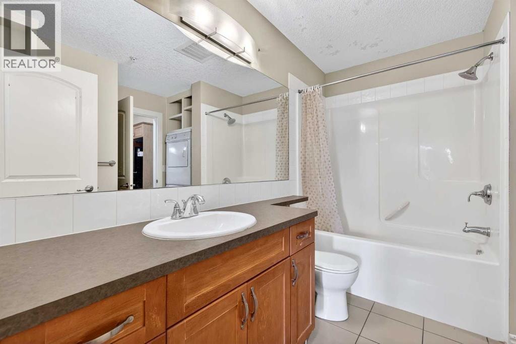 137, 60 Royal Oak Plaza NW — photo 9
