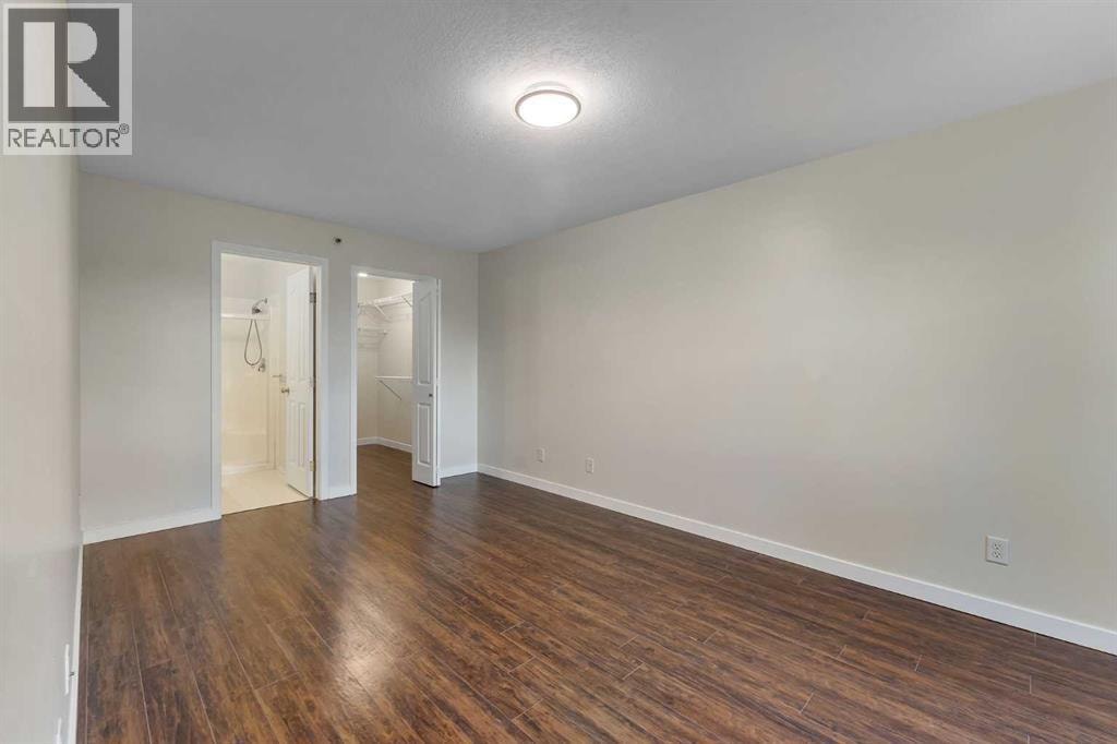307, 1307 Valleyview Park SE — photo 13