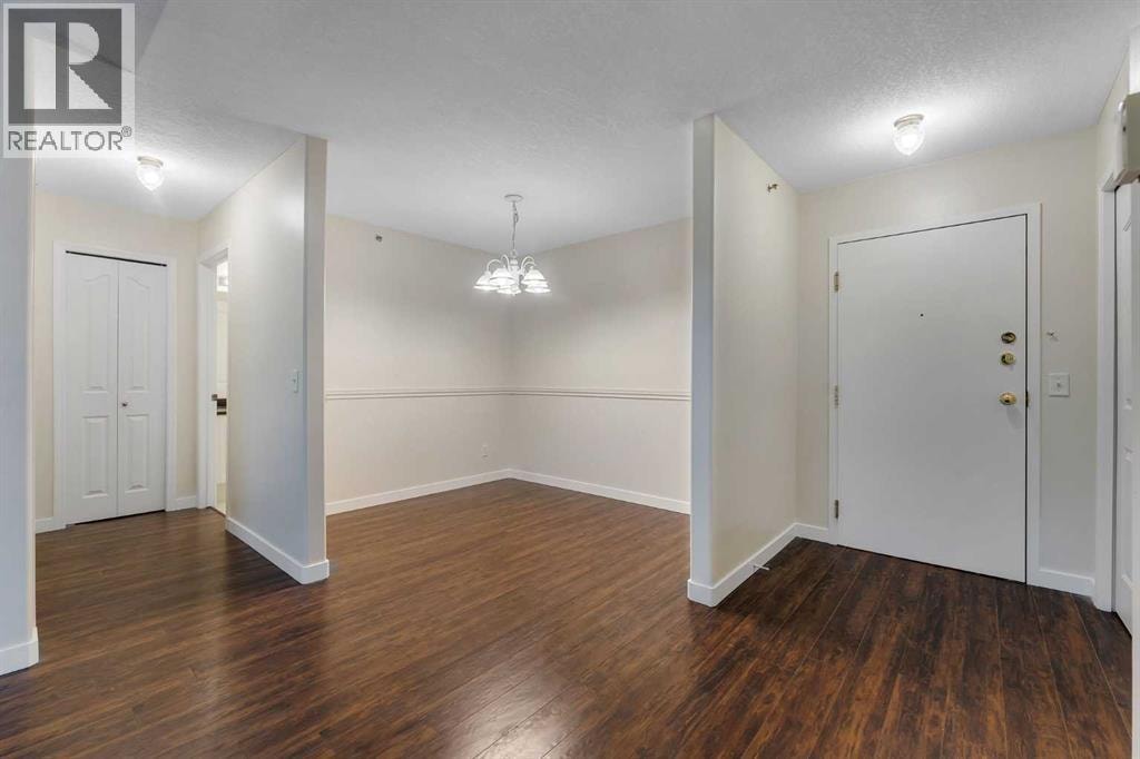 307, 1307 Valleyview Park SE — photo 17