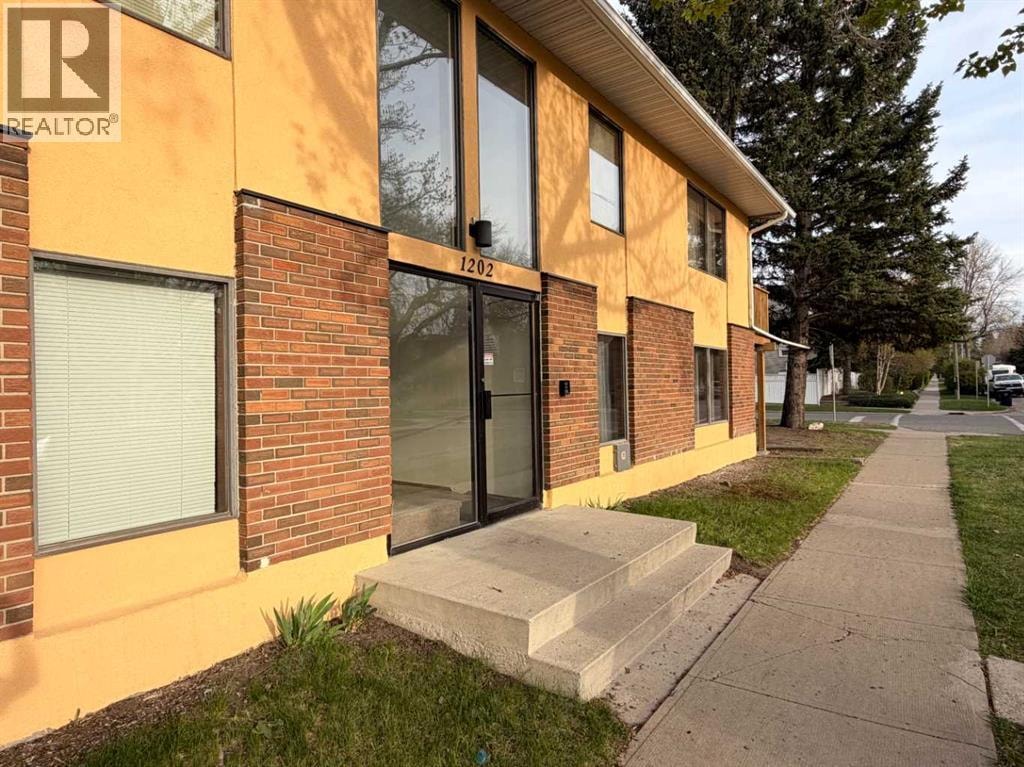1, 1202 2 Street NE — photo 2