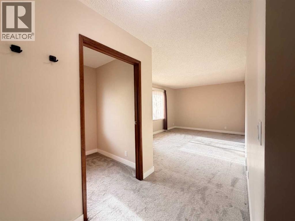 1, 1202 2 Street NE — photo 5
