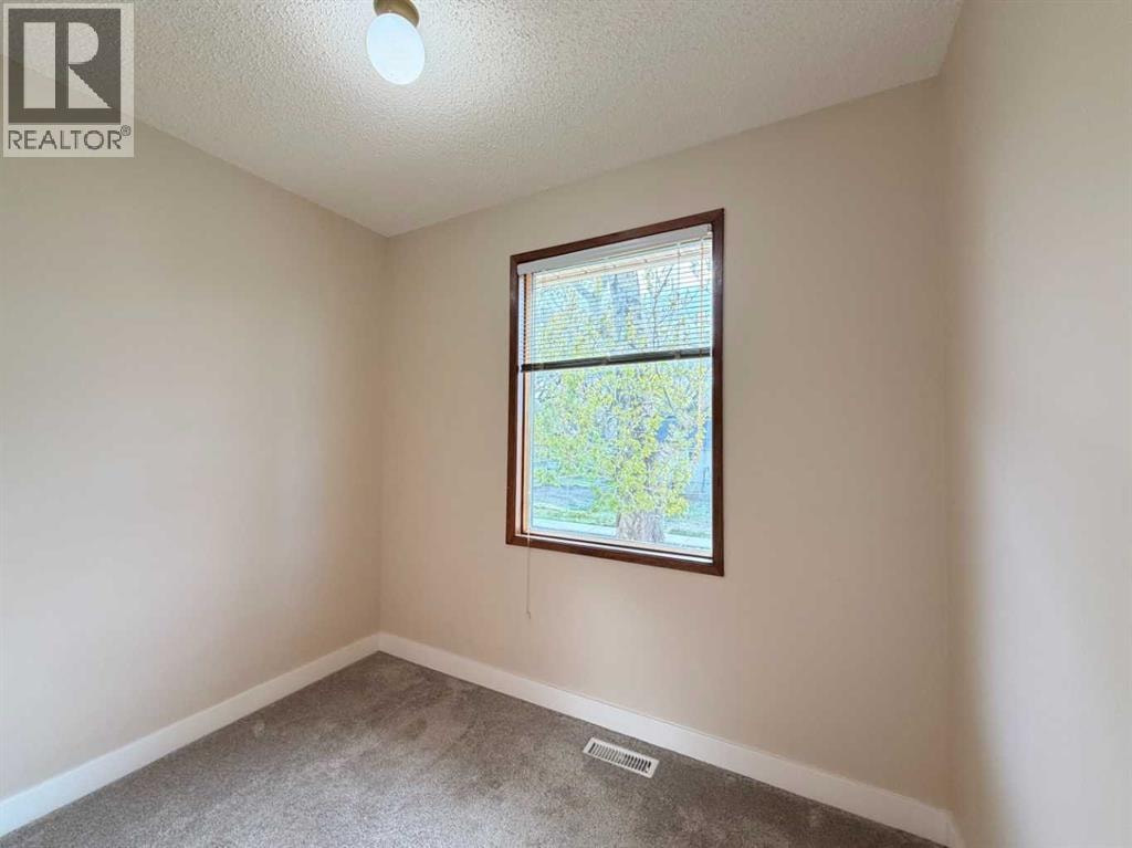 1, 1202 2 Street NE — photo 7