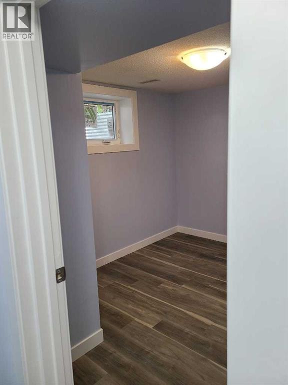 920 41 Street SE — photo 40