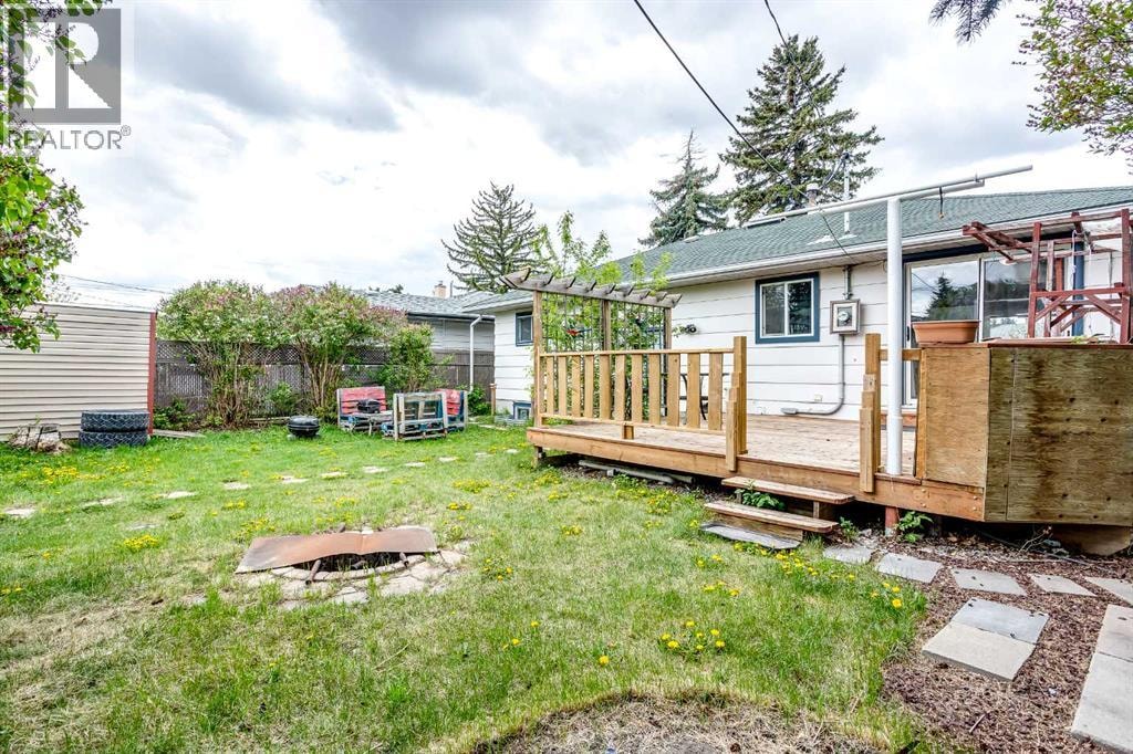 920 41 Street SE — photo 42