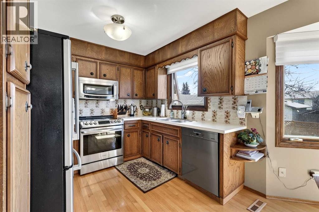 168 Templewood Drive NE — photo 11