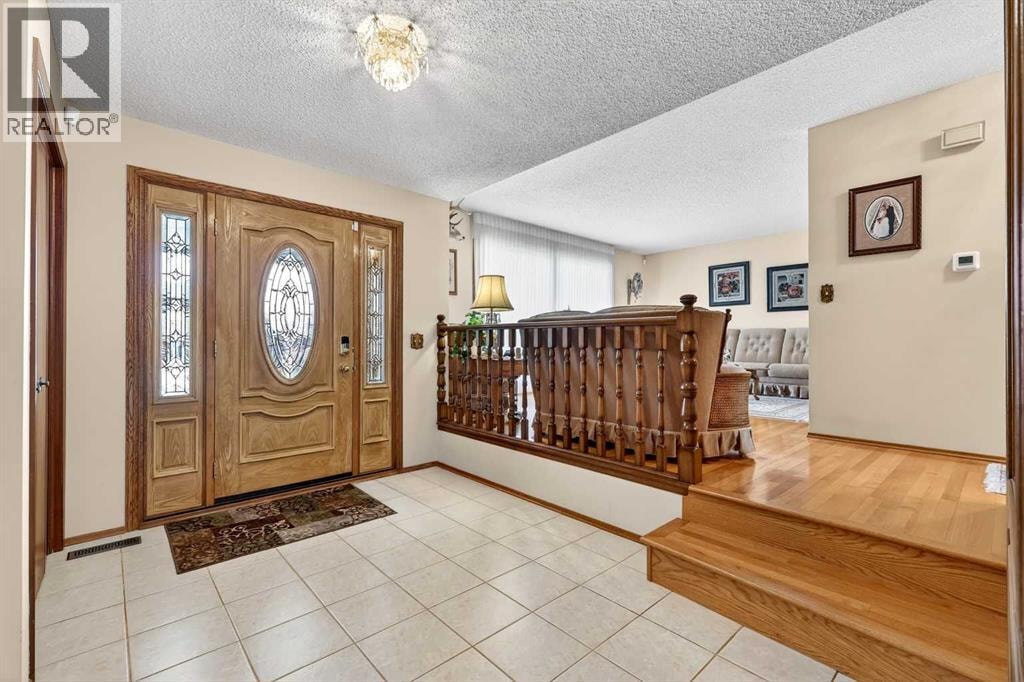 168 Templewood Drive NE — photo 3