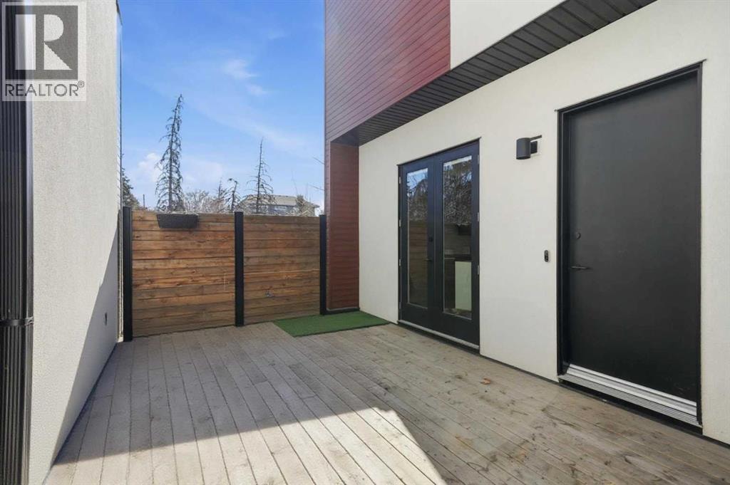 1502 37 Avenue SW — photo 34