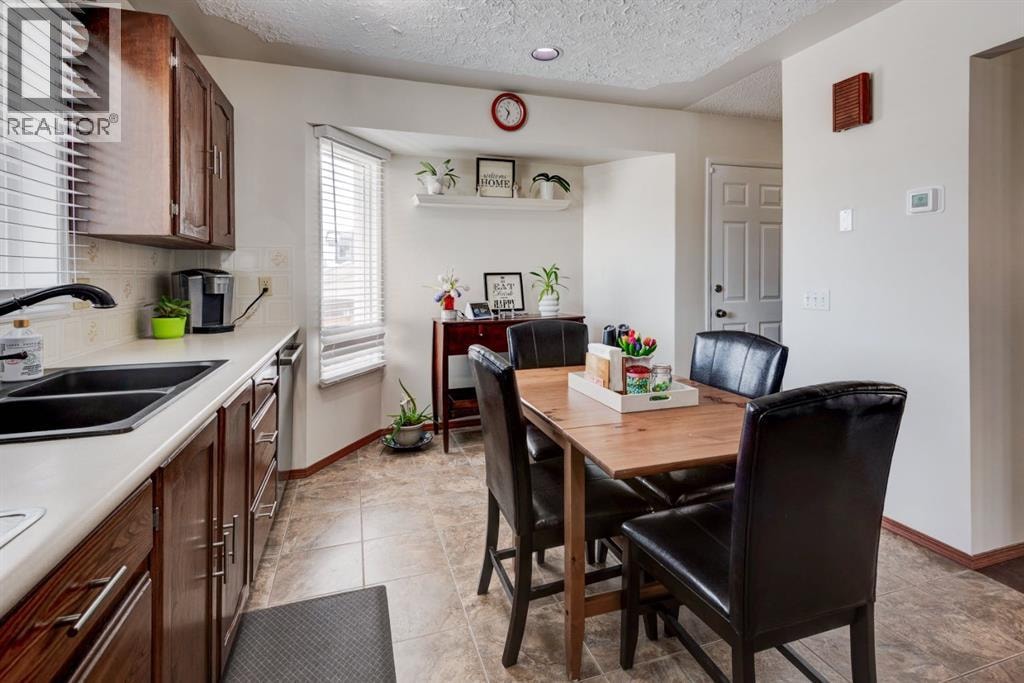 4 Cedargrove Way SW — photo 10