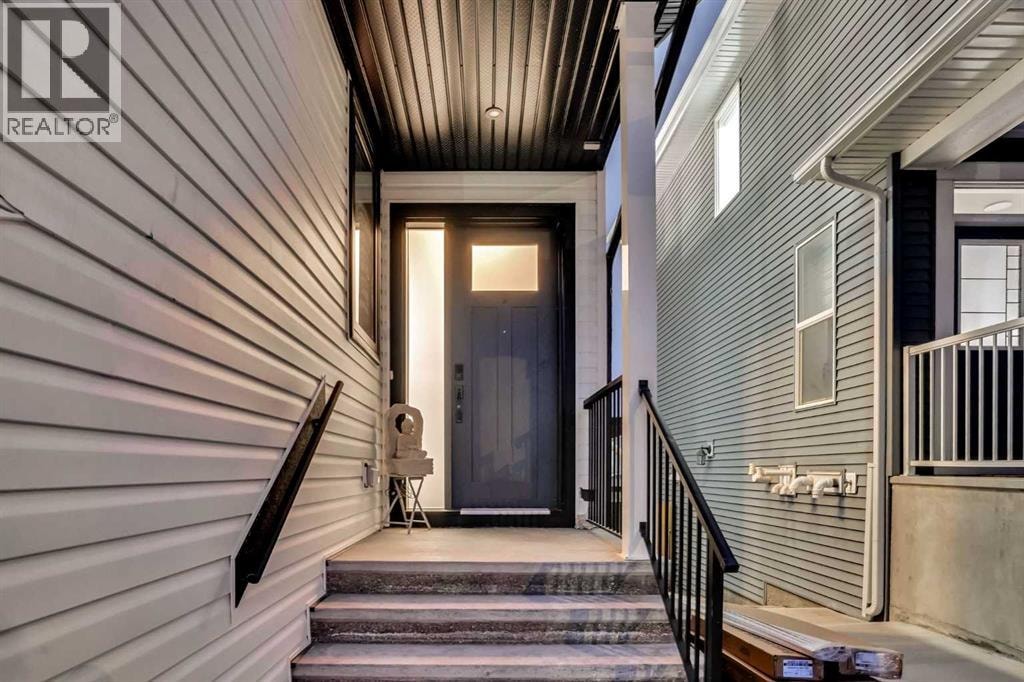 54 Calhoun Crescent NE — photo 2