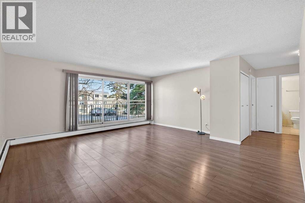 83E, 231 Heritage Drive SE — photo 2