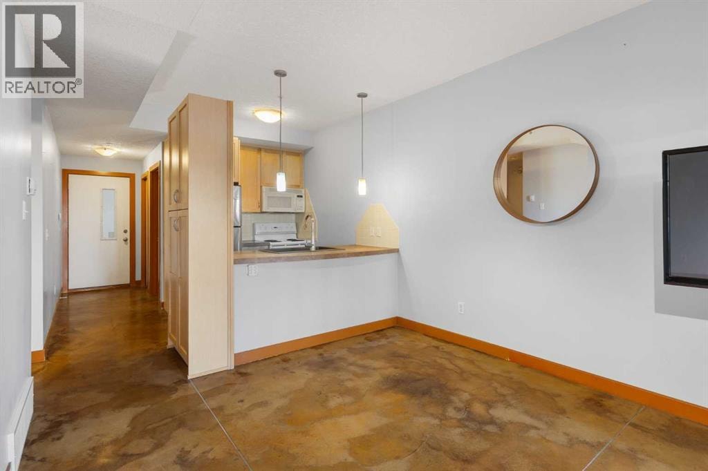 110, 1235 13 Avenue SW — photo 2