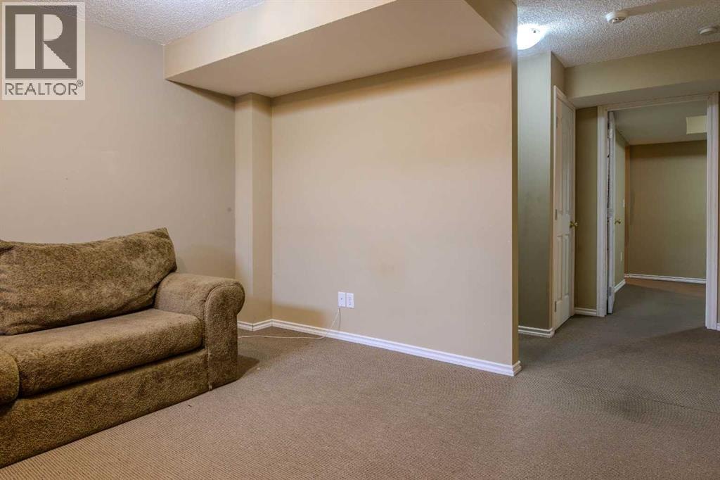 161 Saddlecrest Close NE — photo 29