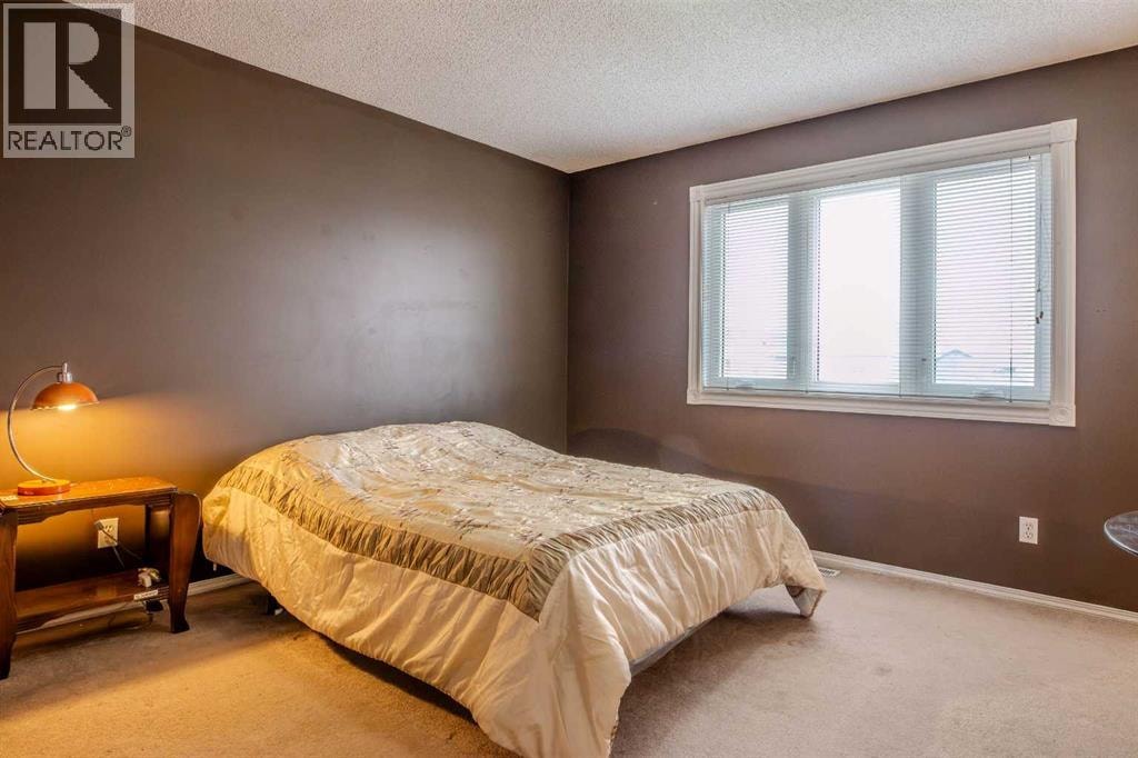 161 Saddlecrest Close NE — photo 17