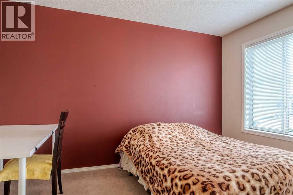 161 Saddlecrest Close NE — photo 15