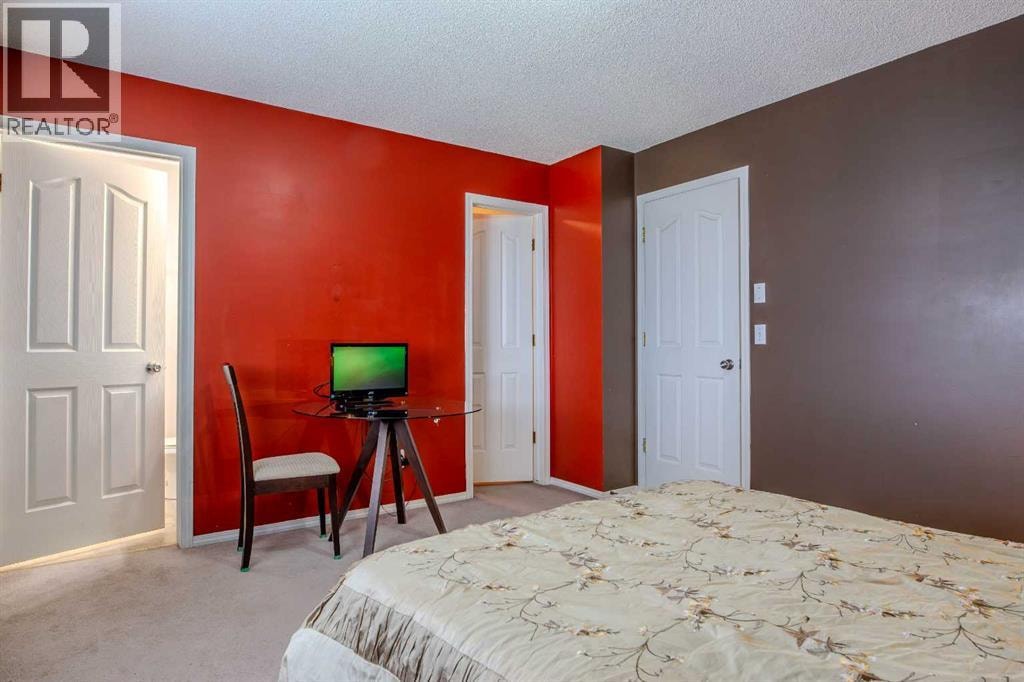 161 Saddlecrest Close NE — photo 19