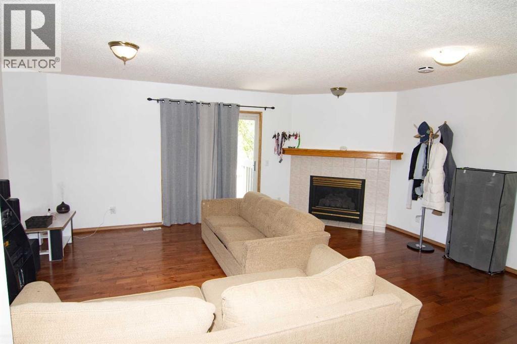 3850 Catalina Boulevard NE — photo 18