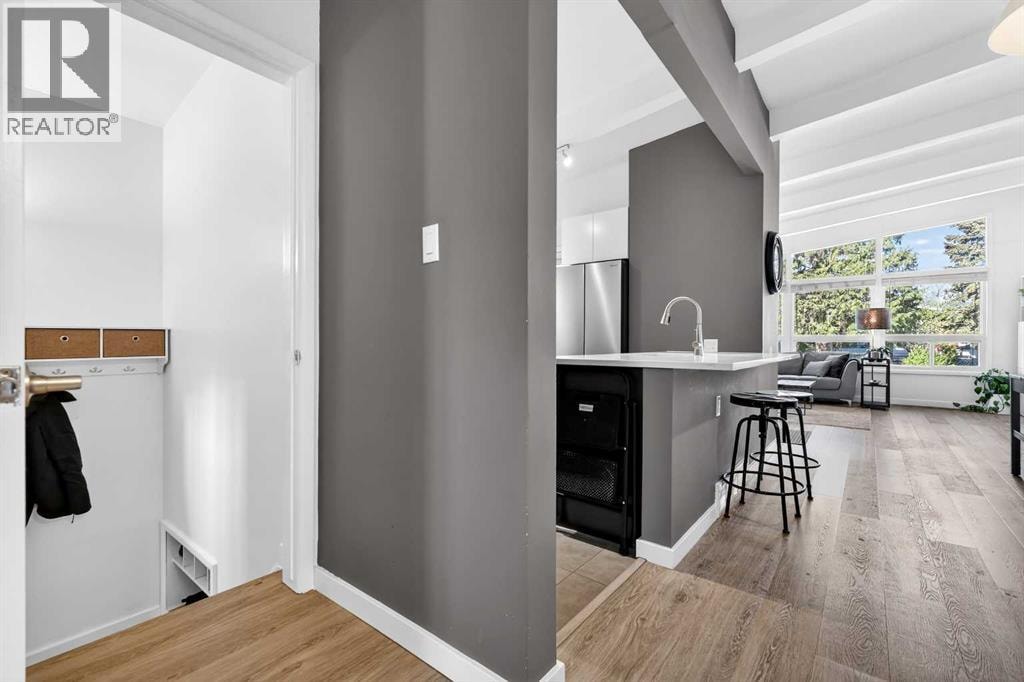 3336 39 Street SW — photo 24