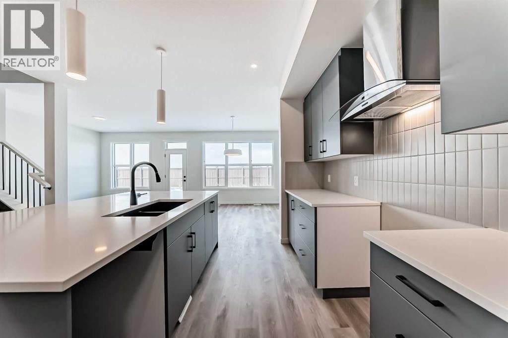 54 Bartlett Row SE — photo 10