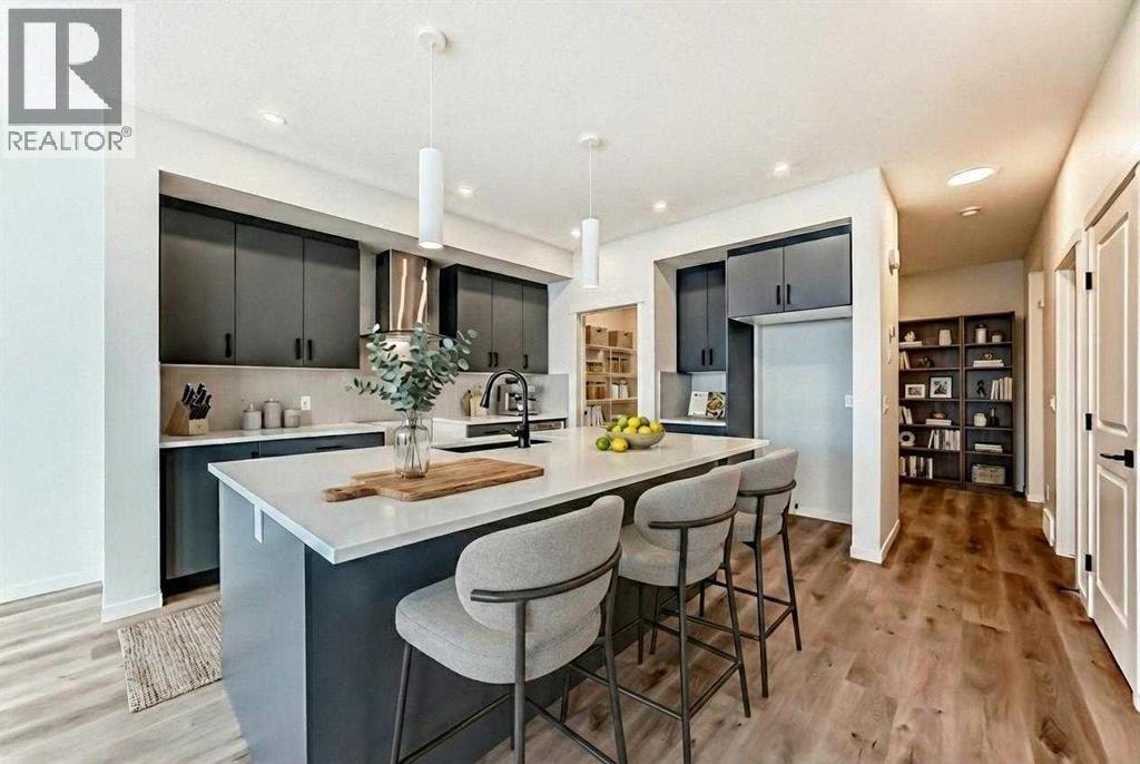 54 Bartlett Row SE — photo 2