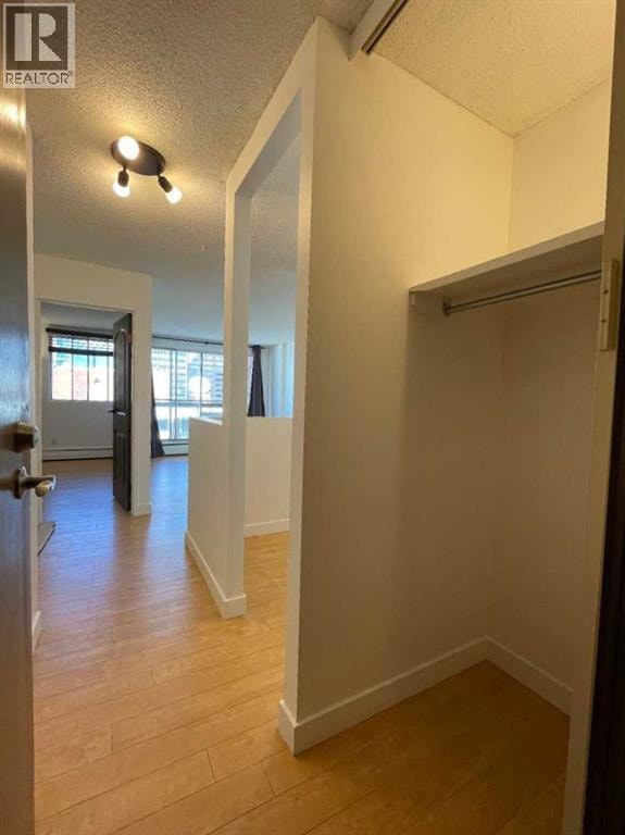 808, 340 14 Avenue SW — photo 12