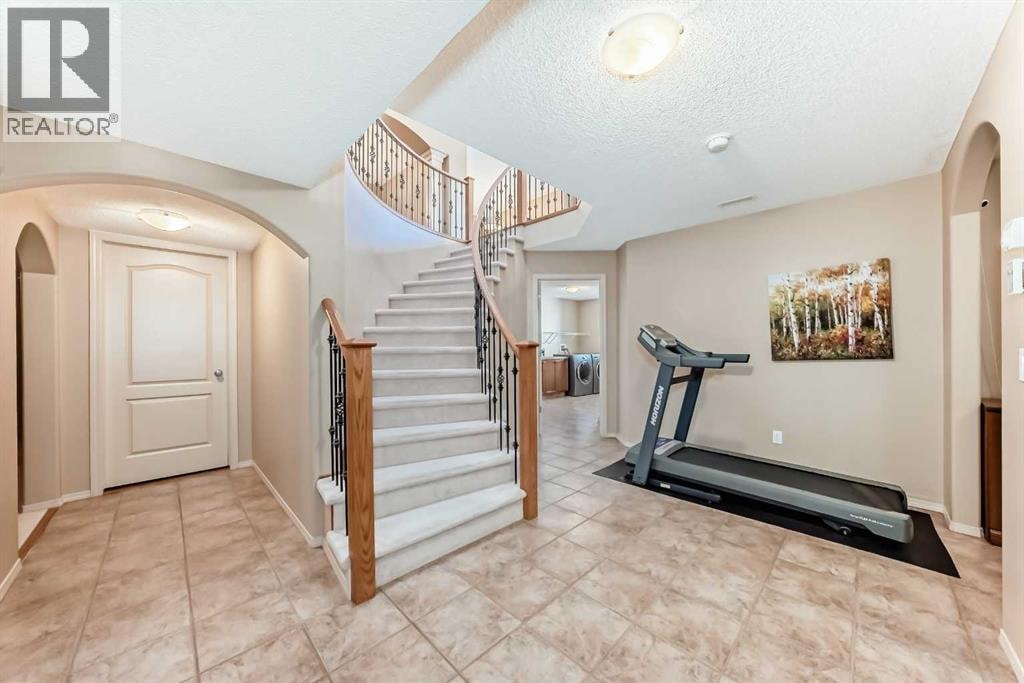 92 Hamptons Drive NW — photo 19